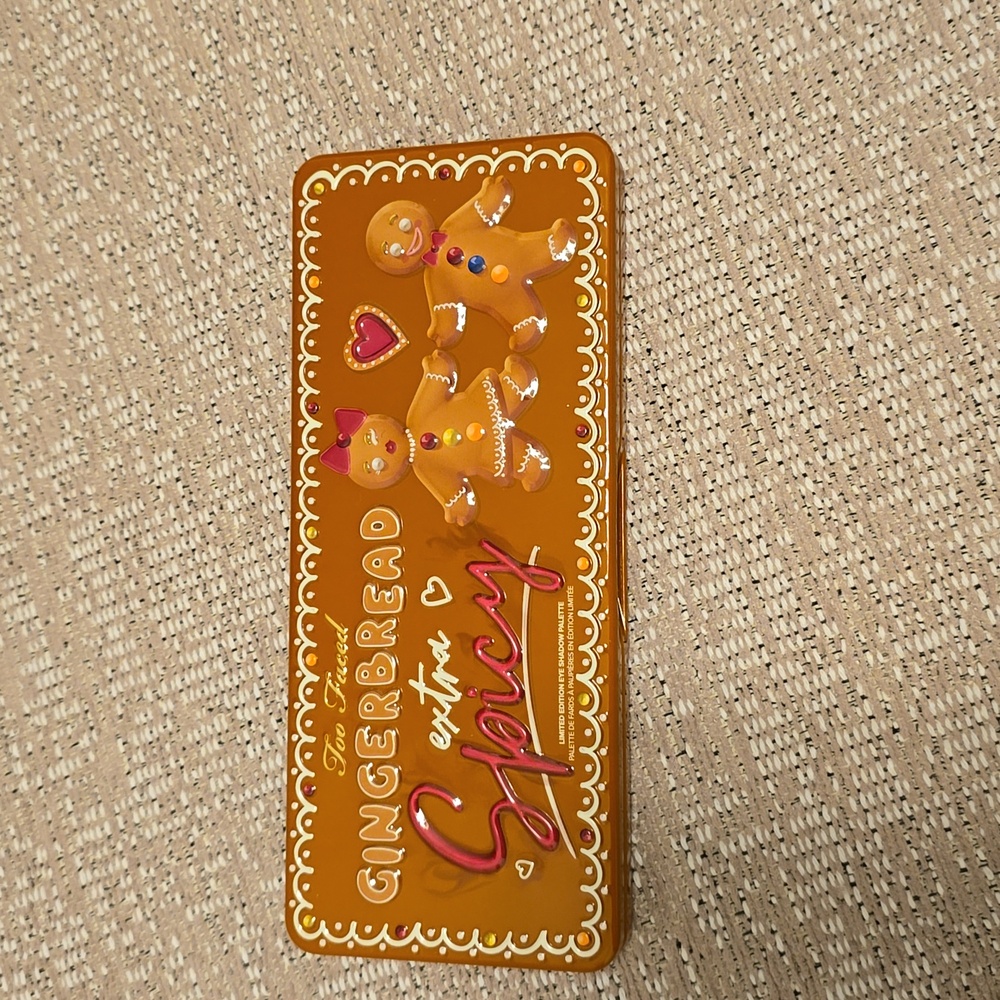 TOO FACED Gingerbread Extra Spicy Eyeshadow Palette